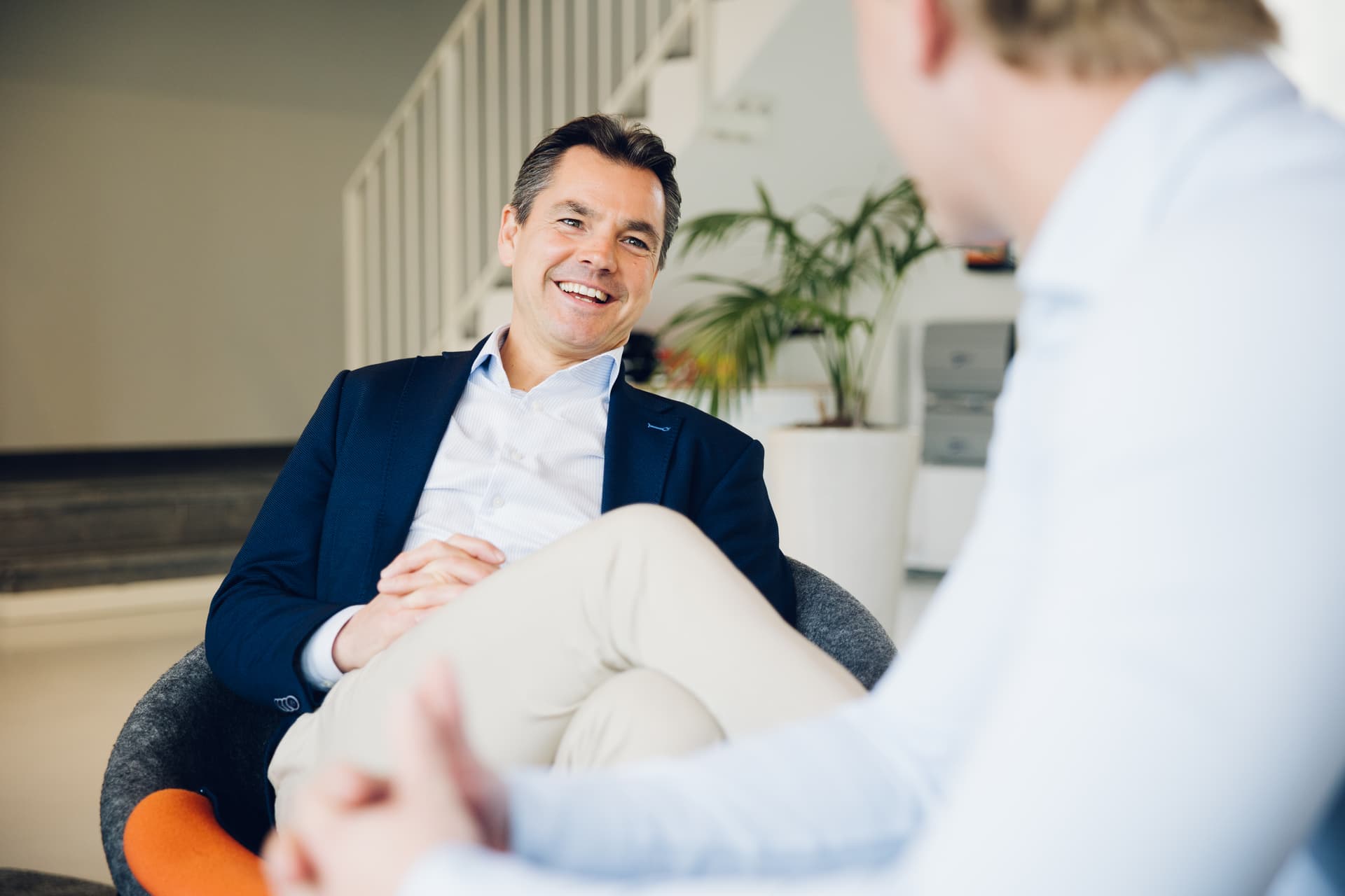 CEO Envalue lacht vergadering